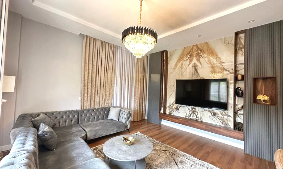 Shtepi me qera Apartament ne Tirane, 2+1, Mobilimi E mobiluar, Pagesa 1,300  Euro.