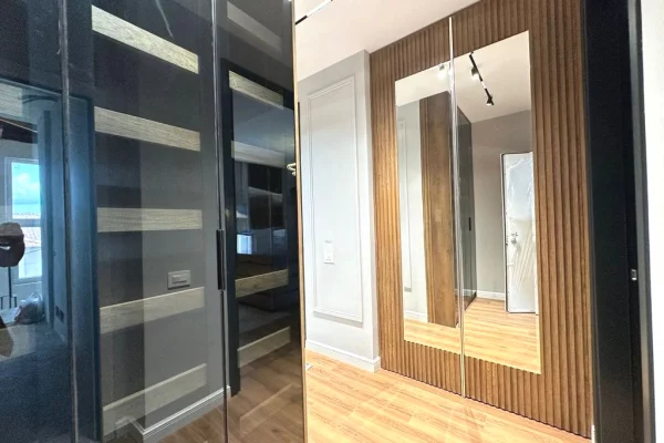 Shtepi me qera Apartament ne Tirane, 2+1, Mobilimi E mobiluar, Pagesa 1,300  Euro.