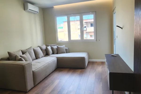 Shtepi ne shitje 1+1 ne Tirane - 150,000 Euro