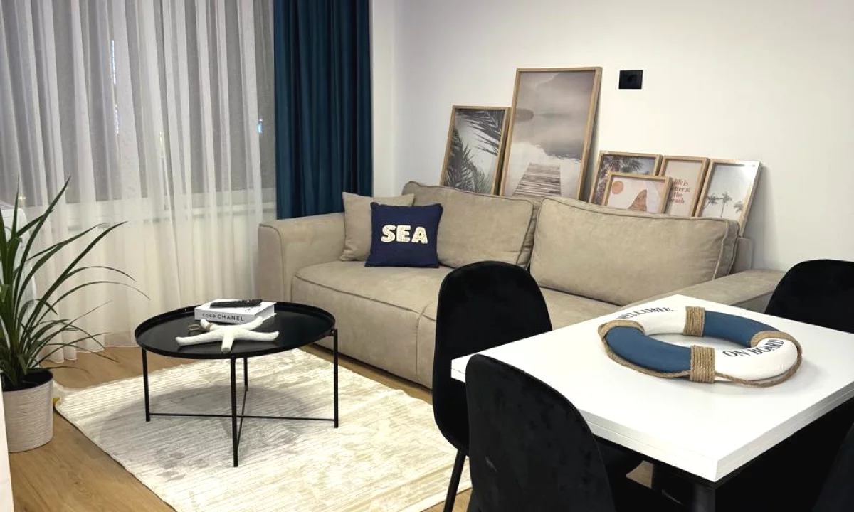 Shtepi ne shitje Apartament ne Durres, Garsoniere, Mobilimi E mobiluar, Pagesa 60,000  Euro.