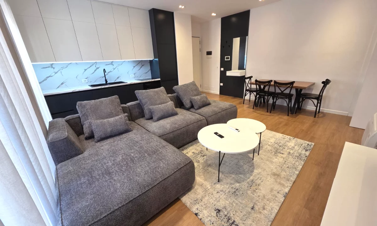 Shtepi me qera Apartament ne Tirane, 1+1, Mobilimi E mobiluar, Pagesa 1,000  Euro.