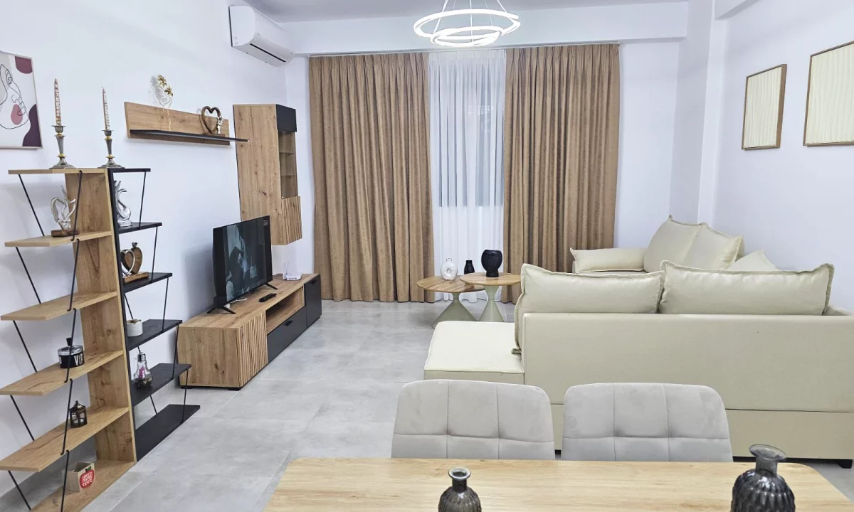 Shtepi me qera Apartament ne Tirane, 1+1, Mobilimi E mobiluar, Pagesa 530  Euro.