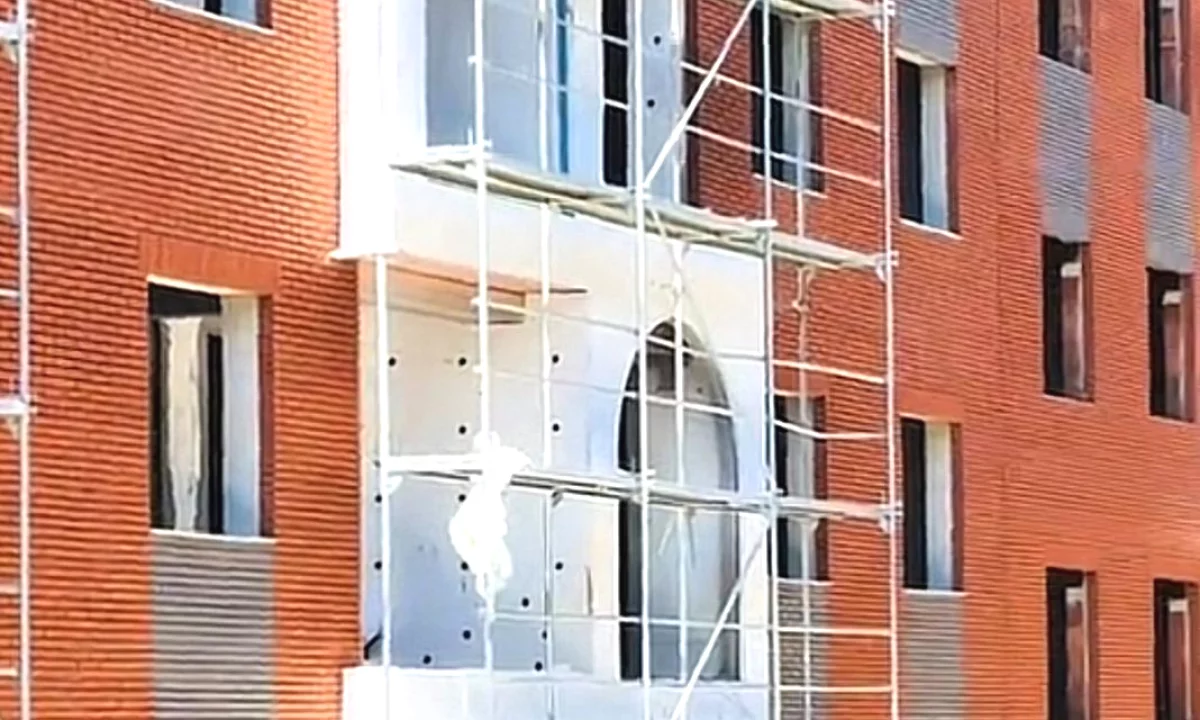 Shtepi ne shitje Apartament ne Tirane, 1+1, Mobilimi Bosh, pa mobiluar, Pagesa 57,190  Euro.