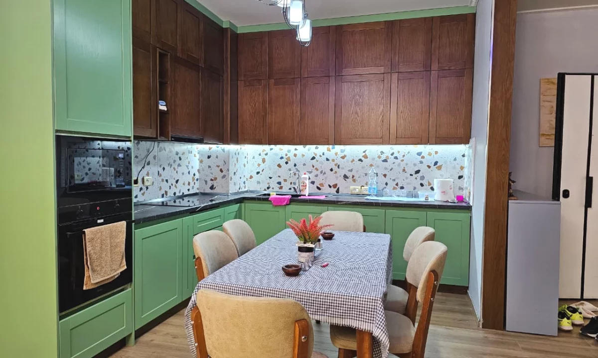 Shtepi me qera Apartament ne Tirane, 2+1, Mobilimi E mobiluar, Pagesa 100,000  Leke.