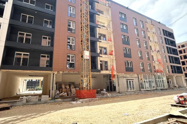 Shtepi ne shitje Apartament ne Tirane, 2+1, Mobilimi Bosh, pa mobiluar, Pagesa 208,800  Euro.
