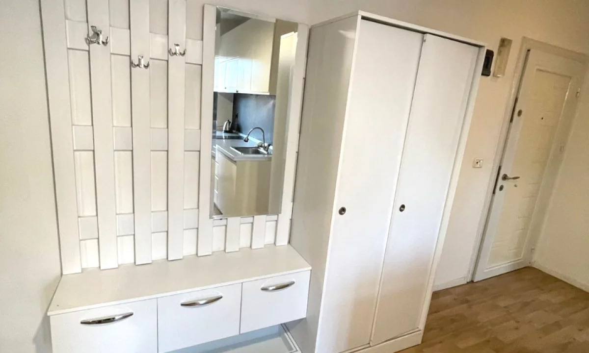 Shtepi me qera Apartament ne Tirane, 1+1, Mobilimi E mobiluar, Pagesa 62,000  Leke.