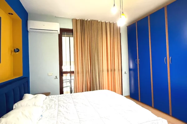 Shtepi me qera Apartament ne Tirane, 2+1, Mobilimi E mobiluar, Pagesa 1,200  Euro.