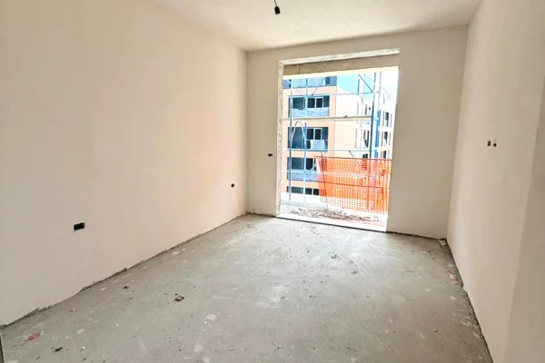 Shtepi ne shitje Apartament ne Tirane, 2+1, Mobilimi Bosh, pa mobiluar, Pagesa 241,500  Euro.