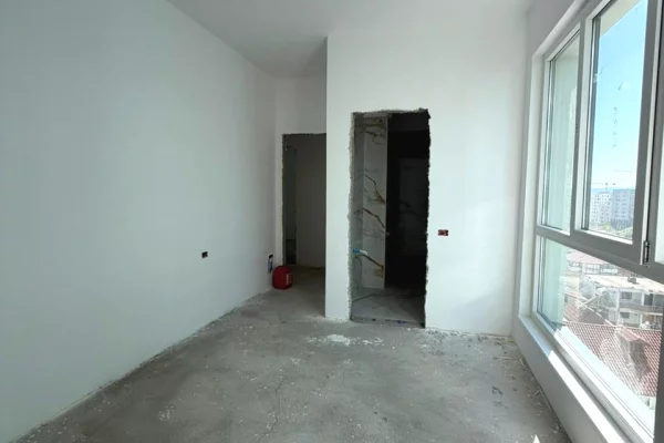Shtepi ne shitje Apartament ne Tirane, 3+1, Mobilimi Bosh, pa mobiluar, Pagesa 223,500  Euro.