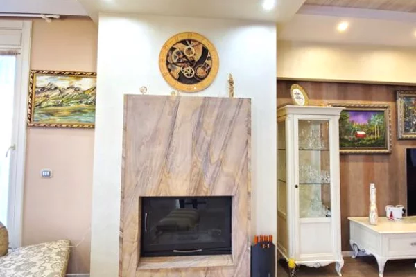 Shtepi ne shitje Vila Luksoze ne Tirane, 5+1, Mobilimi Bosh, pa mobiluar, Pagesa 950,000  Euro.