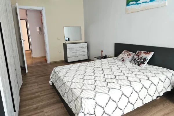 Shtepi me qera Apartament ne Tirane, 2+1, Mobilimi E mobiluar, Pagesa 100,000  Leke.