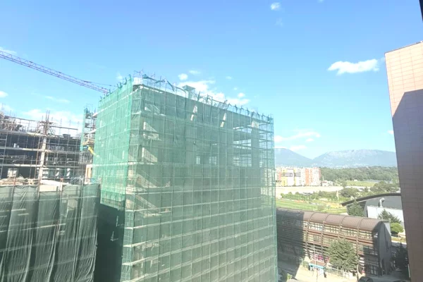 Shtepi ne shitje Apartament ne Tirane, 1+1, Mobilimi Bosh, pa mobiluar, Pagesa 215,500  Euro.