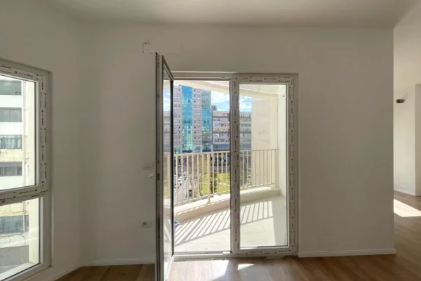 Shtepi ne shitje Apartament ne Tirane, 2+1, Mobilimi Bosh, pa mobiluar, Pagesa 284,640  Euro.