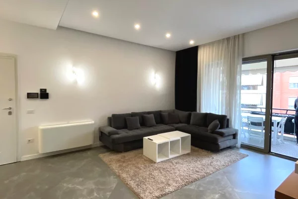  APARTAMENT LUKSOZ ME QIRA 2+1+2 + POST PARKIMI 📍 Kompleksi Delijorgji – Tiranë