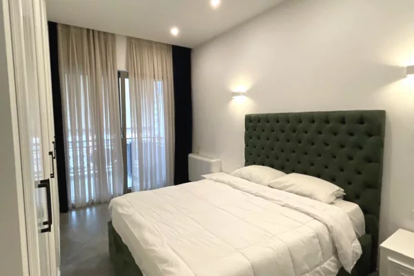 Shtepi me qera Apartament ne Tirane, 2+1, Mobilimi E mobiluar, Pagesa 1,350  Euro.