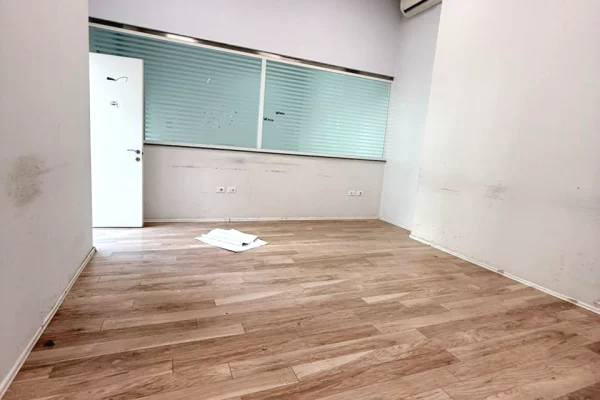 Ambient biznesi me qera 1+1 ne Tirane - 2,000 Euro