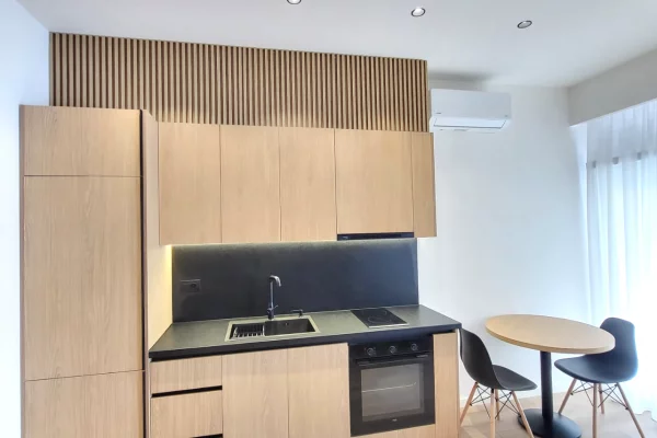 Shtepi ne shitje Apartament ne Tirane, 1+1, Mobilimi E mobiluar, Pagesa 119,900  Euro.