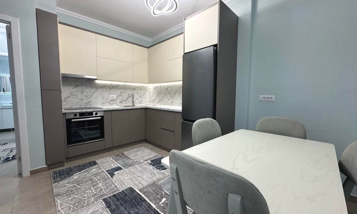 Shtepi me qera Apartament ne Tirane, 2+1, Mobilimi E mobiluar, Pagesa 750  Euro.