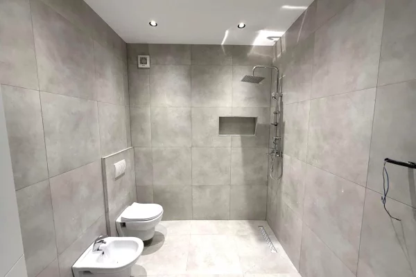 🏢✨ ZYRE PREMIUM ME QIRA – URBAN GATE, ASTIR ✨🏢