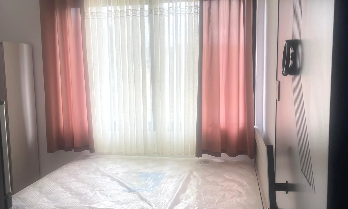 Shtepi ne shitje Apartament ne Durres, Garsoniere, Mobilimi E mobiluar, Pagesa 40,000  Euro.