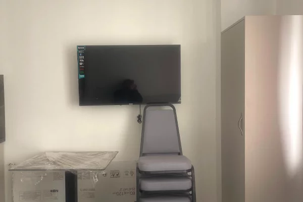 Shtepi ne shitje Apartament ne Durres, Garsoniere, Mobilimi E mobiluar, Pagesa 40,000  Euro.