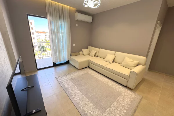 Shtepi ne shitje Apartament ne Durres, 1+1, Mobilimi E mobiluar, Pagesa 150,000  Euro.