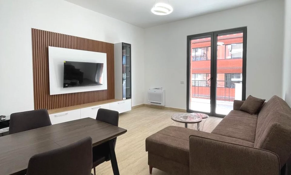 Shtepi me qera Apartament ne Tirane, 1+1, Mobilimi E mobiluar, Pagesa 90,000  Leke.