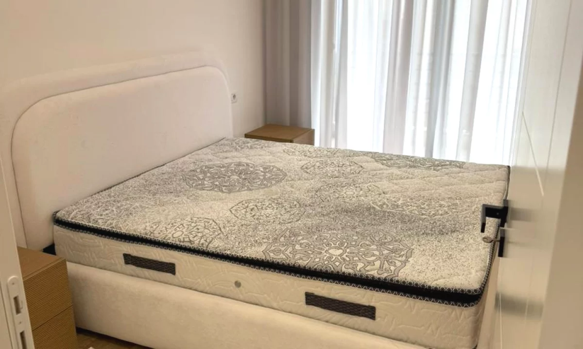 Shtepi ne shitje Apartament ne Tirane, 1+1, Mobilimi E mobiluar, Pagesa 120,000  Euro.