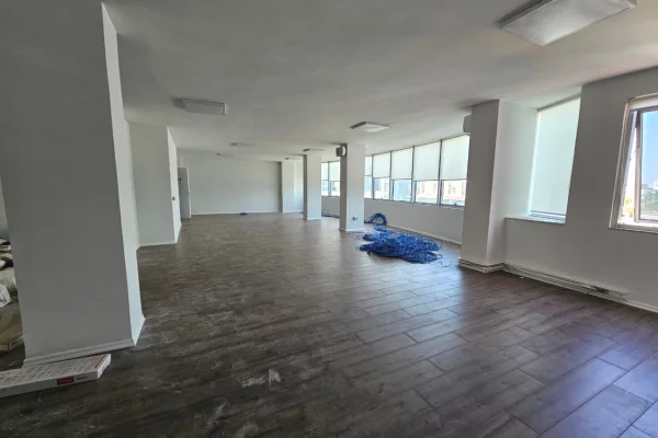 🏢🔥 Ambjent Biznesi Premium per Shitje – Ideal per Kompani & Investim 🔥🏢