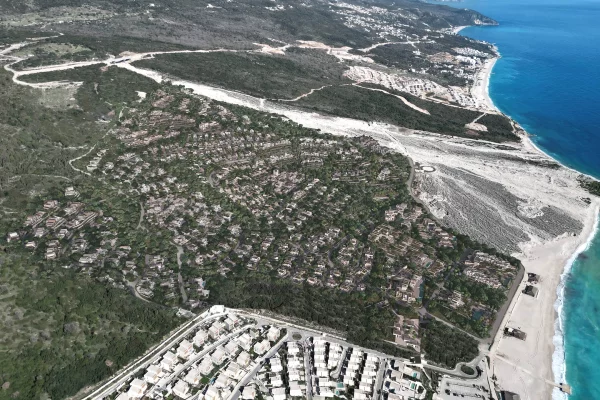 Shtepi ne shitje 3+1 ne Himare - 1,900,000 Euro