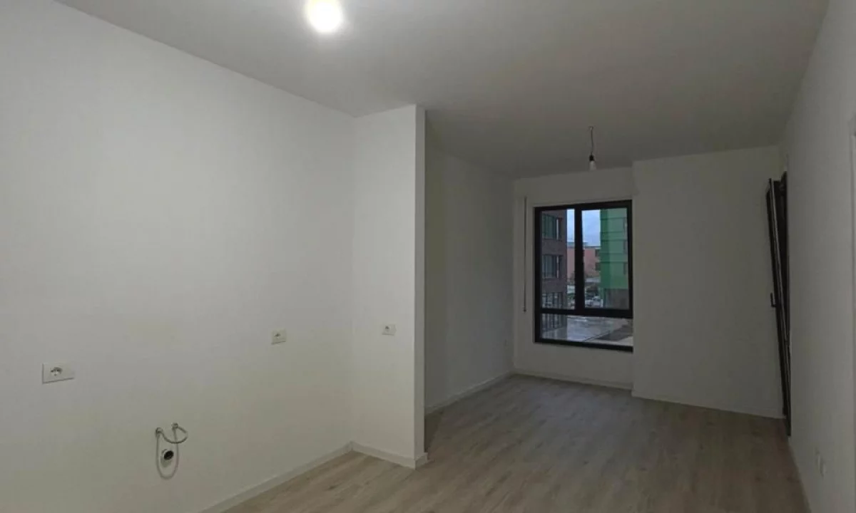 🏢 Ambient per zyra me qira tek City Garden Residence 📍