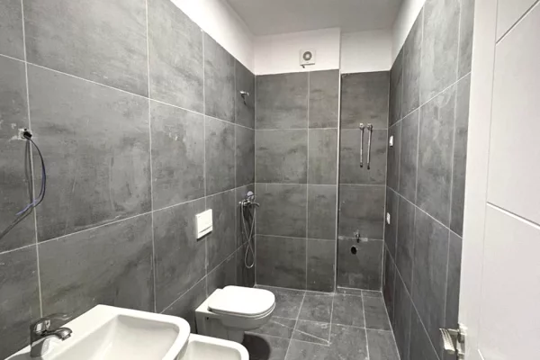 🏢 Ambient per zyra me qira tek City Garden Residence 📍