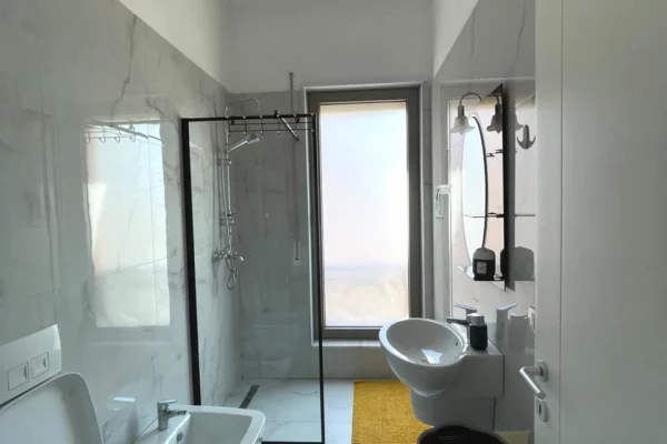 Shtepi me qera Apartament ne Tirane, 2+1, Mobilimi E mobiluar, Pagesa 120,000  Leke.