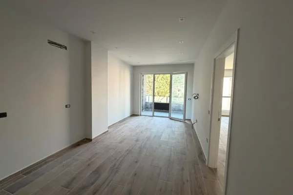 🌊 Shitet Apartament 1+1 në Golem, Durrës!🔑✨