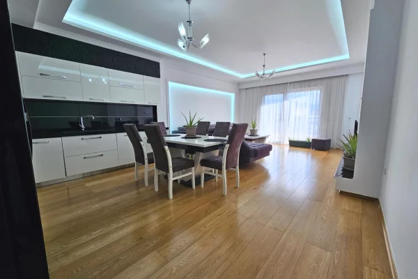 Shtepi me qera Apartament ne Tirane, 2+1, Mobilimi E mobiluar, Pagesa 90,000  Leke.