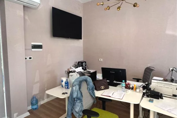 🏢✨ Jepet me Qira Ambient Zyre – Rruga Sali Butka, Tirane ✨🏢