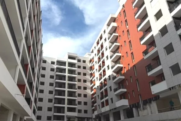 Shtepi ne shitje Apartament ne Tirane, 1+1, Mobilimi Bosh, pa mobiluar, Pagesa 97,560  Euro.
