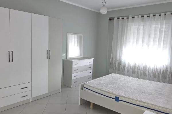 Appartamento in affitto a Tirana 2+1, Arredato
