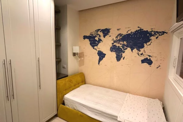 Shtepi ne shitje Apartament ne Tirane, 2+1, Mobilimi E mobiluar, Pagesa 150,000  Leke.