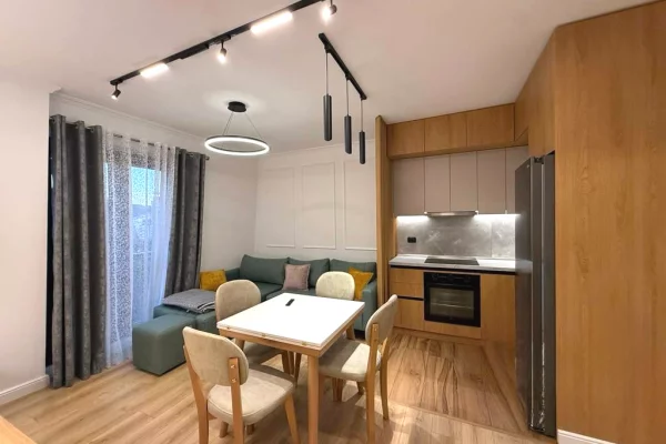 Shtepi me qera Apartament ne Tirane, 1+1, Mobilimi E mobiluar, Pagesa 80,000  Leke.