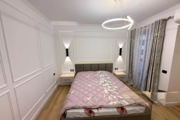 Shtepi me qera Apartament ne Tirane, 1+1, Mobilimi E mobiluar, Pagesa 80,000  Leke.