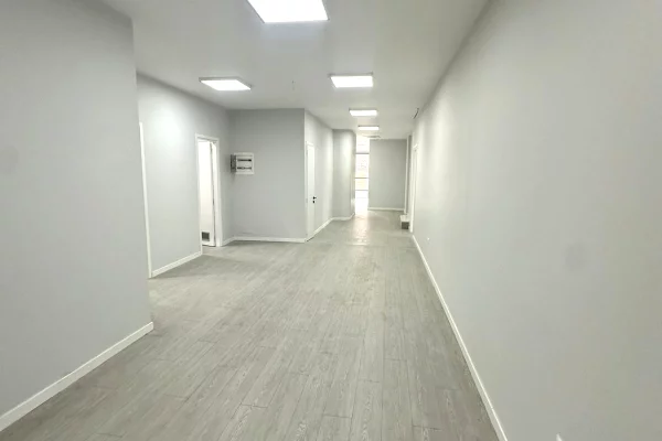 🏢✨ Ambient Biznesi Premium me Qira – Rruga Hoxha Tahsim, Tirane ✨🏢