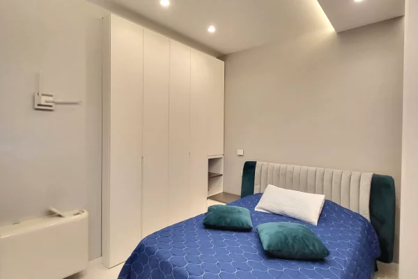 Shtepi ne shitje Vila Luksoze ne Tirane, 4+1, Mobilimi E mobiluar, Pagesa 700,000  Euro.