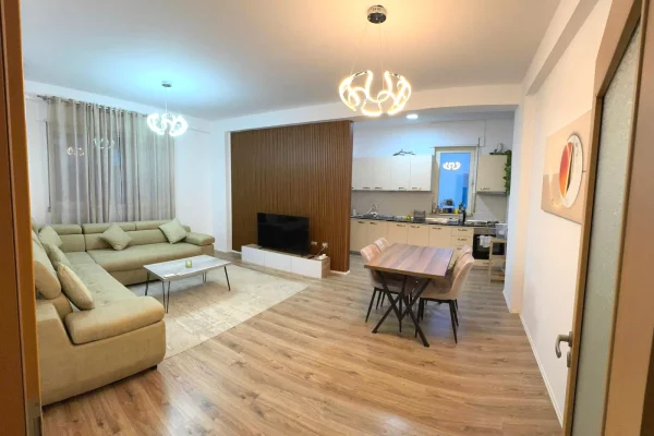 Shtepi me qera Apartament ne Tirane, 1+1, Mobilimi E mobiluar, Pagesa 60,000  Leke.