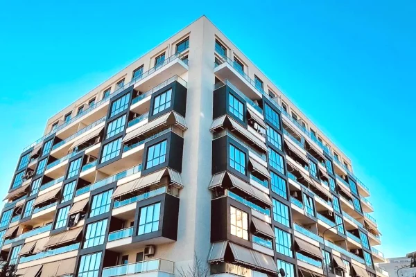 Shtepi ne shitje Apartament ne Tirane, 1+1, Mobilimi Bosh, pa mobiluar, Pagesa 132,000  Euro.