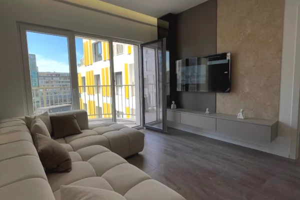 Shtepi me qera 2+1 ne Tirane - 900 Euro