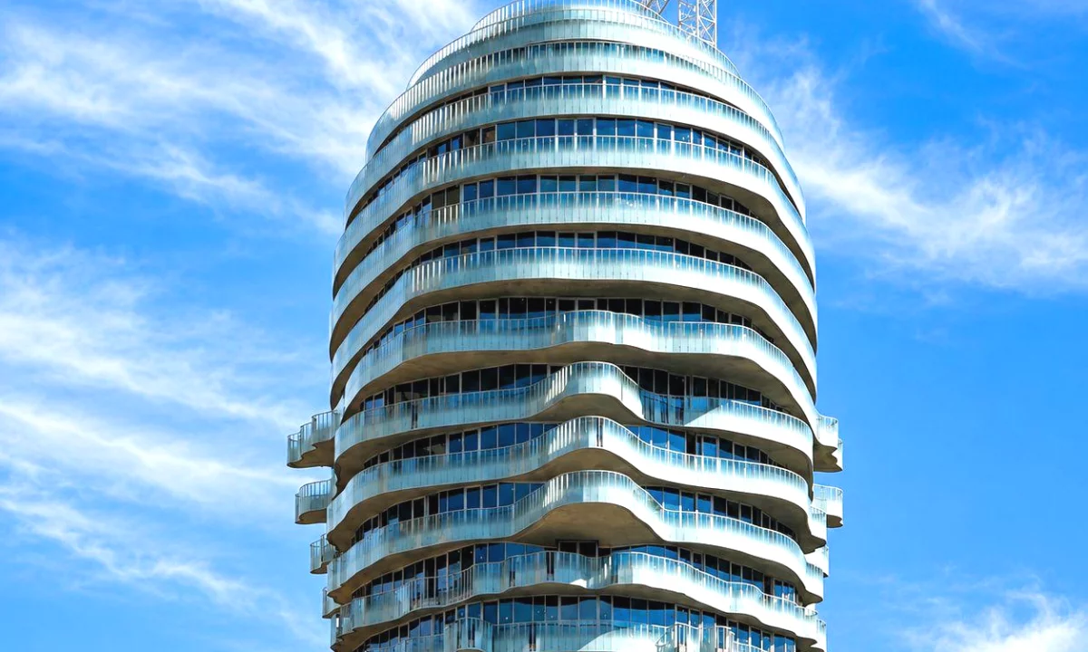 Shtepi ne shitje Apartament ne Tirane, 1+1, Mobilimi Bosh, pa mobiluar, Pagesa 499,700  Euro.