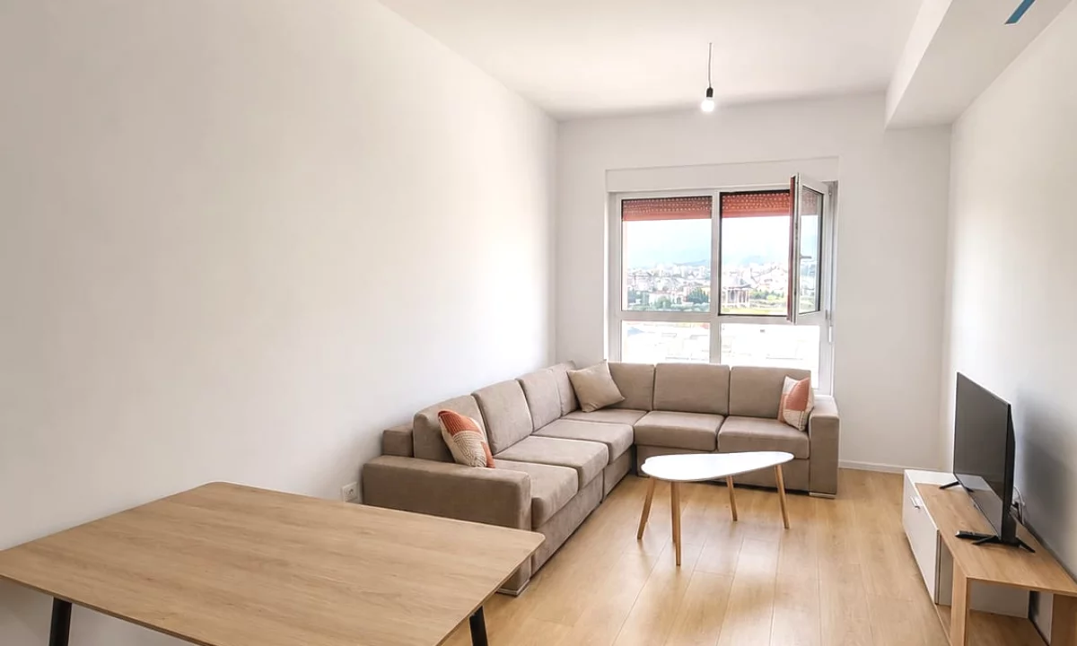 Shtepi me qera Apartament ne Tirane, 2+1, Mobilimi E mobiluar, Pagesa 55,000  Leke.