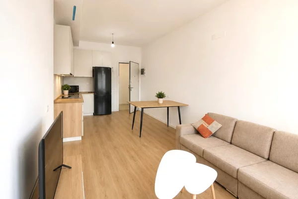 Shtepi me qera Apartament ne Tirane, 2+1, Mobilimi E mobiluar, Pagesa 55,000  Leke.