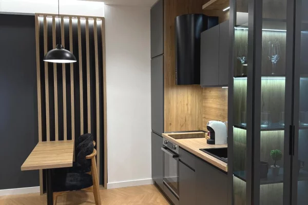 Shtepi ne shitje Apartament ne Tirane, 1+1, Mobilimi E mobiluar, Pagesa 180,000  Euro.